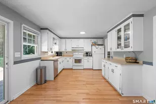 18 Turner Dr, North Haven, CT 06473 - Photo 4