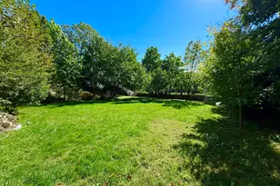 35 Terrace Pl, Stamford, CT 06902 - Photo 32