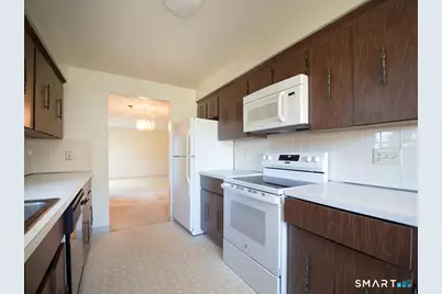 6 Meeting House Road #A, Stratford, CT 06614 - Photo 2