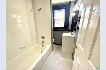 302 Dover Street, Bridgeport, CT 06610 - Photo 16