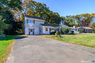7 Apple Blossom Ln, Danbury, CT 06811 - Photo 2
