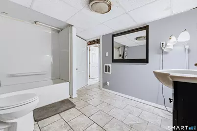 24 Giddings Avenue, Windsor, CT 06095 - Photo 36