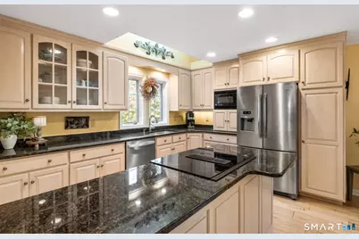 112 Winterbourne Lane #112, Canton, CT 06019 - Photo 8