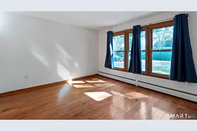 24 Cortland Street, Windsor Locks, CT 06096 - Photo 14