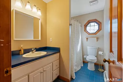 24 Cortland Street, Windsor Locks, CT 06096 - Photo 24