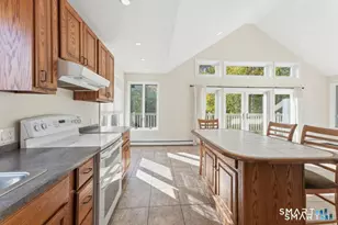 16 1/2 Myrtle Rd, East Hampton, CT 06424 - Photo 4