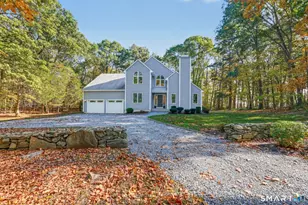 40 April Dr, Easton, CT 06612 - Photo 2