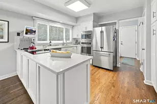 1 High Meadow Rd, Bloomfield, CT 06002 - Photo 10
