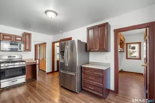 841 East St, New Britain, CT 06051 - Photo 2