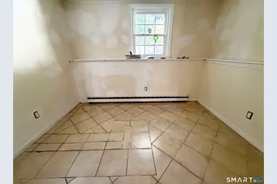 32 Elliott Street, Meriden, CT 06451 - Photo 24