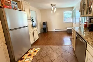 32 Elliott St, Meriden, CT 06451 - Photo 8