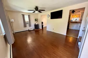 32 Elliott St, Meriden, CT 06451 - Photo 6