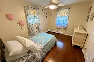 32 Elliott St, Meriden, CT 06451 - Photo 18