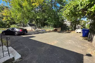 148 Sisson St, East Hartford, CT 06118 - Photo 8