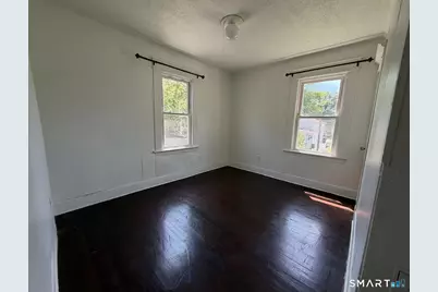35 Irvington Street #2, New Haven, CT 06513 - Photo 2