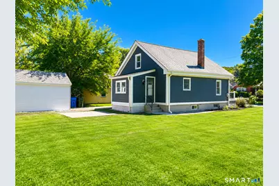 24 Bushnell Avenue, Newington, CT 06111 - Photo 2