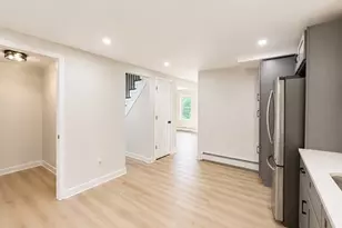 24 Bushnell Ave, Newington, CT 06111 - Photo 10