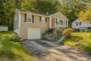 15 Linda Ave, Montville, CT 06382 - Photo 2