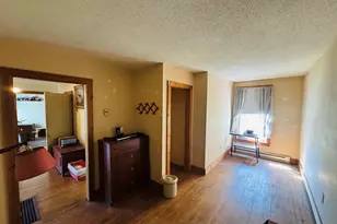32 Babcock Ave, Plainfield, CT 06374 - Photo 8