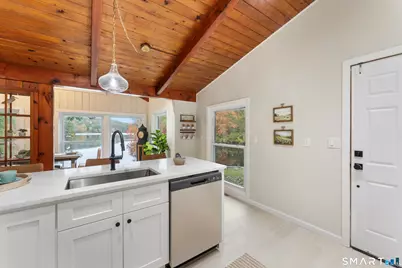 38 Pattagansett Drive, East Lyme, CT 06333 - Photo 10