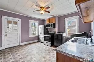 148 Kent St, Hartford, CT 06112 - Photo 34