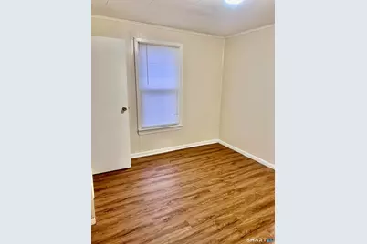 282 Front Avenue, West Haven, CT 06516 - Photo 6