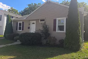 63 Elderkin Ave, Groton, CT 06340 - Photo 1