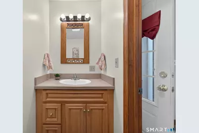 27-29 Columbus Avenue, Griswold, CT 06351 - Photo 10