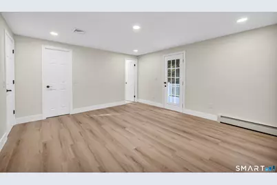 555 Simsbury Road, Bloomfield, CT 06002 - Photo 30