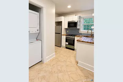 192 Knickerbocker Avenue #2, Stamford, CT 06907 - Photo 8
