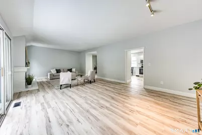170 Heritage Village #B, Southbury, CT 06488 - Photo 4