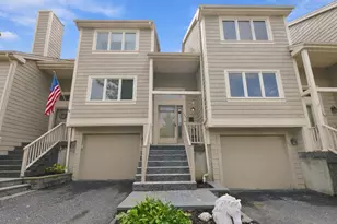 12 Blvd Dr, Danbury, CT 06810 - Photo 2