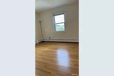 635 Canfield Ext Avenue, Bridgeport, CT 06604 - Photo 2