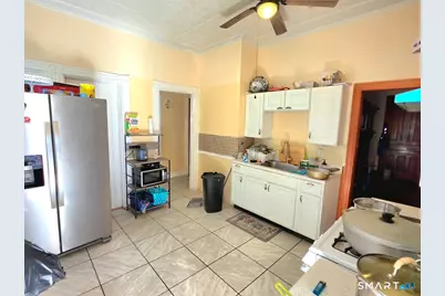 23 Randolph Avenue, Meriden, CT 06451 - Photo 2