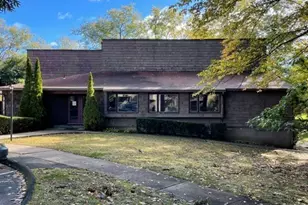 139 Towne House Rd, Hamden, CT 06514 - Photo 14