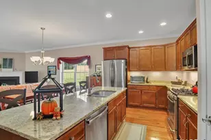19 Sonoma Ln, Middletown, CT 06457 - Photo 6