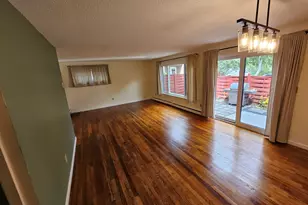 21 Sharon Ln, Wethersfield, CT 06109 - Photo 4