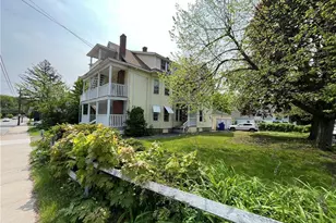 42 E Albert St, Torrington, CT 06790 - Photo 2