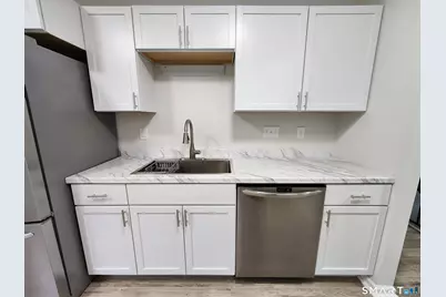 45 Columbus Place #17, Stamford, CT 06907 - Photo 6