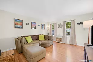 215 Oakland St, Manchester, CT 06042 - Photo 12