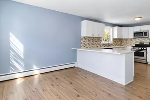 70 Trumbull Ave, Bridgeport, CT 06606 - Photo 10