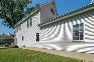 1023 Black Rock Tpke, Fairfield, CT 06825 - Photo 18