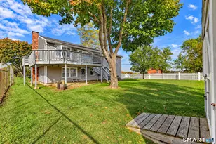 115 Oak Bluff Ave, Stratford, CT 06615 - Photo 6