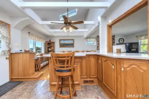 115 Oak Bluff Ave, Stratford, CT 06615 - Photo 18