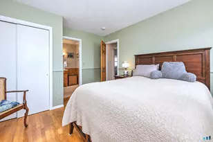 115 Oak Bluff Ave, Stratford, CT 06615 - Photo 22