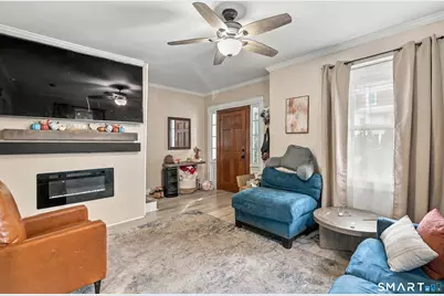 287 Remington Street, Bridgeport, CT 06610 - Photo 8