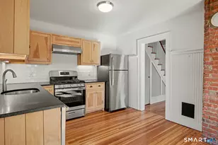 371 Grovers Ave, Bridgeport, CT 06605 - Photo 10