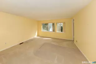 675 Townsend Ave, New Haven, CT 06512 - Photo 10