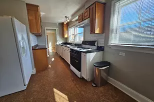 1093 Farmington Ave, West Hartford, CT 06107 - Photo 4