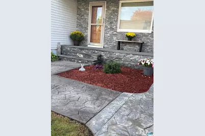 14 Eleanor Road, Enfield, CT 06082 - Photo 2
